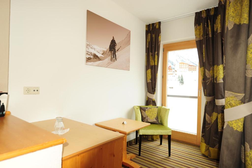 Hotel Toni Galtuer Room photo